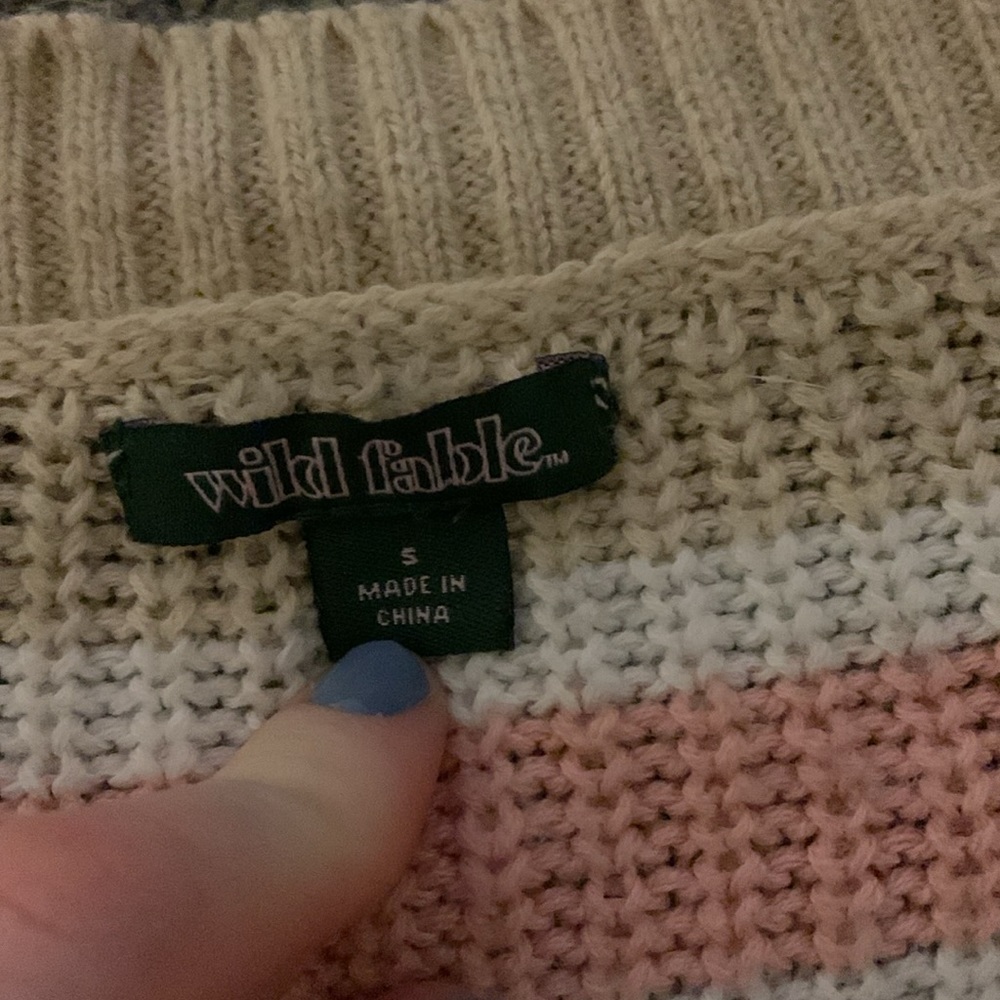 Sweater - Picture 2 of 4